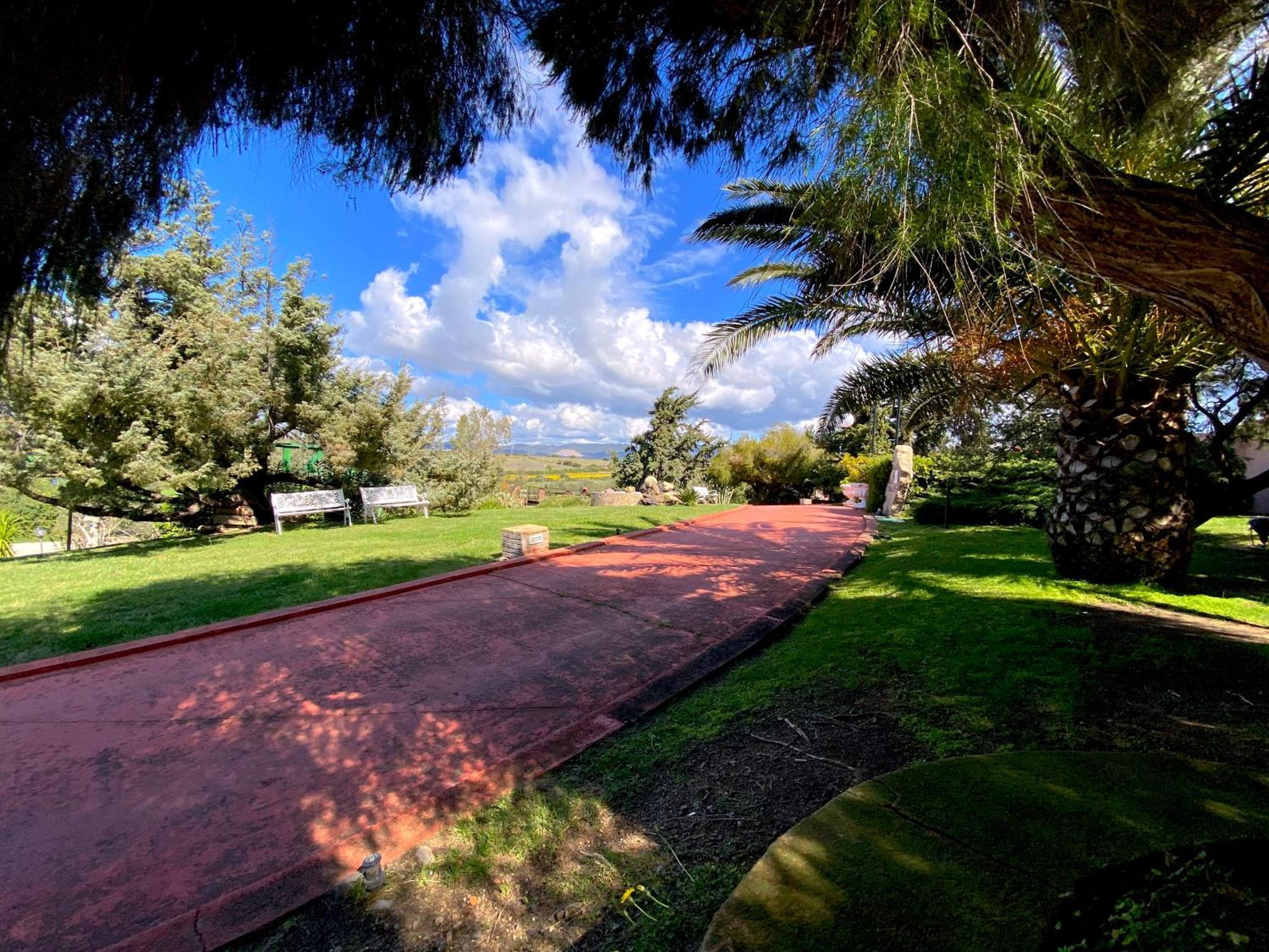 Hotel I Ginepri Quartucciu Exteriör bild