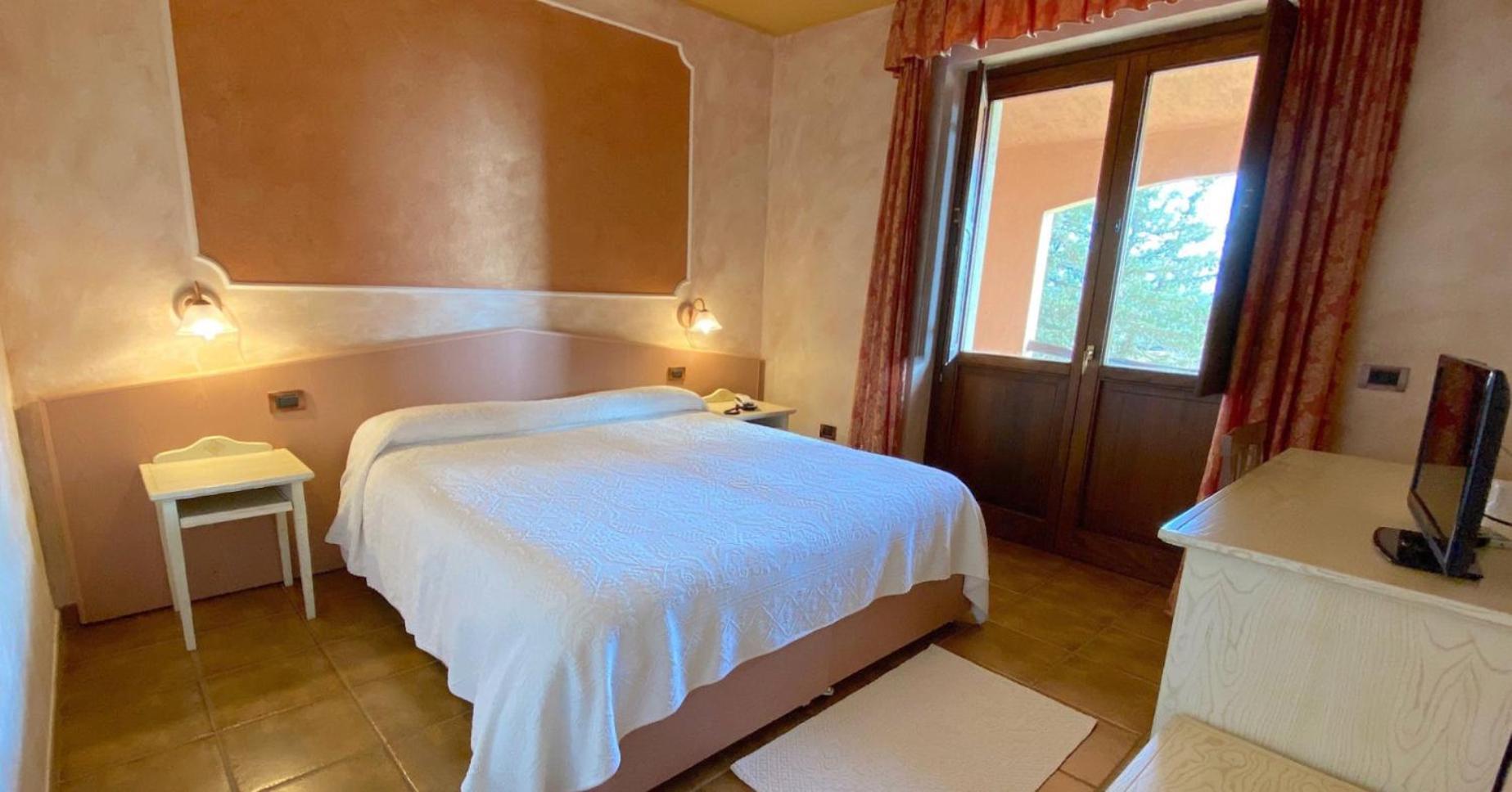 Hotel I Ginepri Quartucciu Exteriör bild