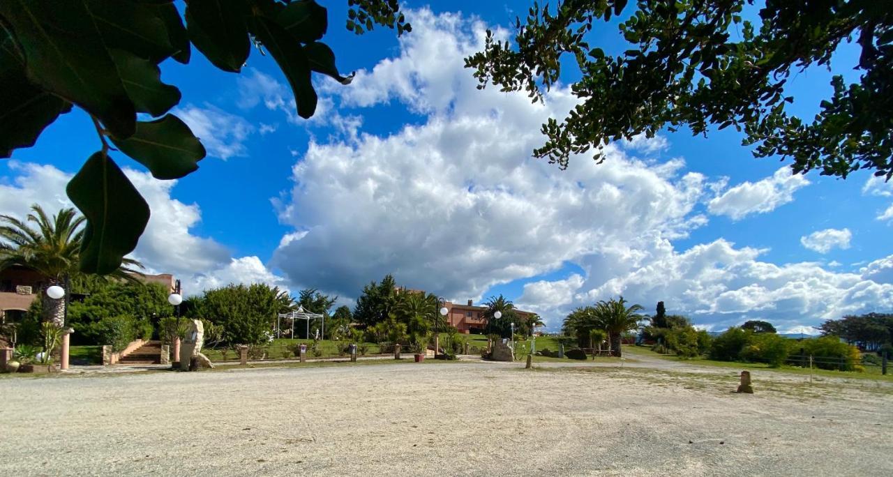 Hotel I Ginepri Quartucciu Exteriör bild
