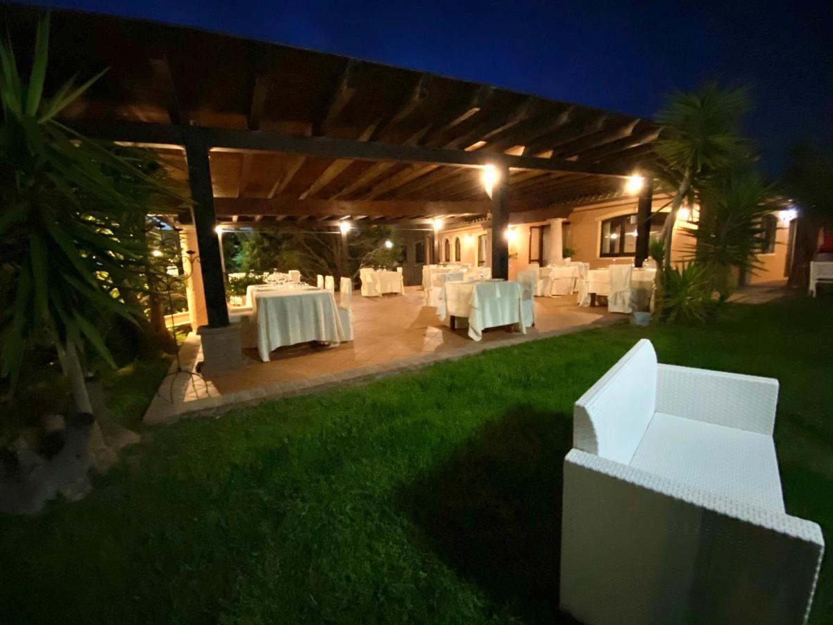 Hotel I Ginepri Quartucciu Exteriör bild